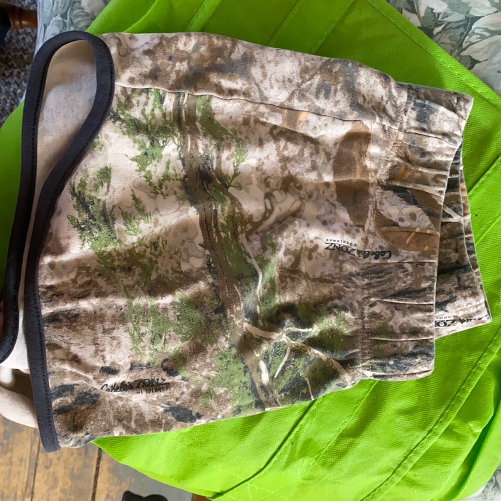 Cabelas camo shorts